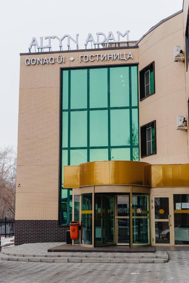 Altyn Adam Hotel Петропавловск Екстериор снимка
