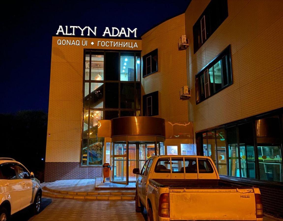 Altyn Adam Hotel Петропавловск Екстериор снимка