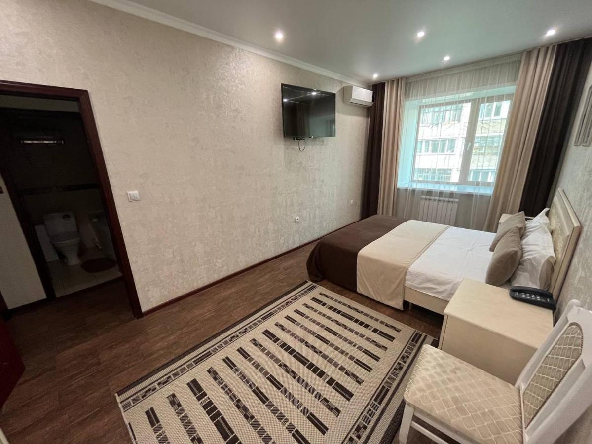 Altyn Adam Hotel Петропавловск Екстериор снимка