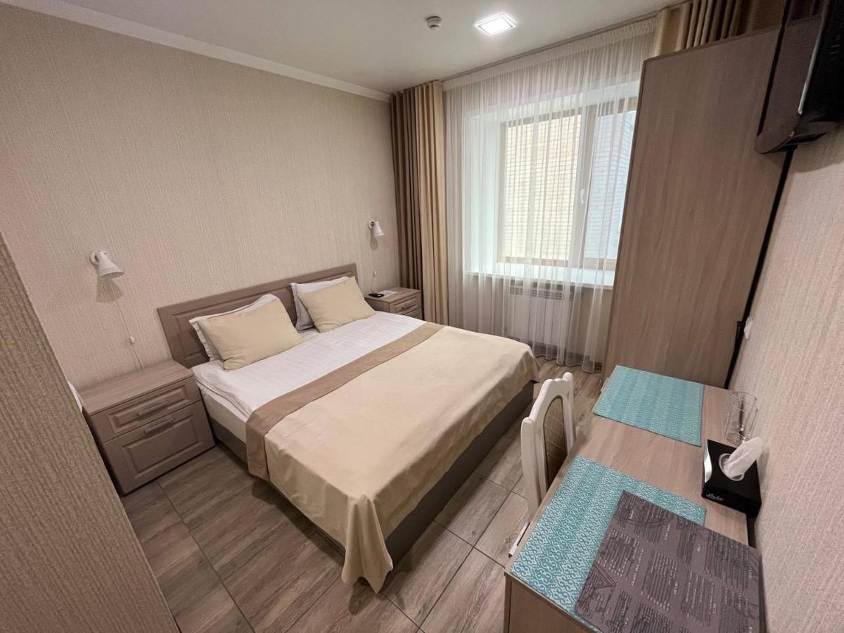 Altyn Adam Hotel Петропавловск Екстериор снимка