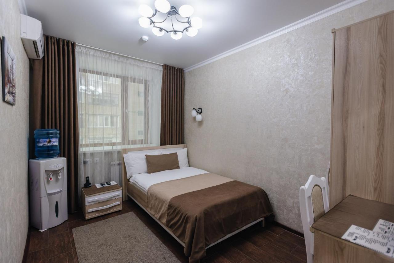 Altyn Adam Hotel Петропавловск Екстериор снимка
