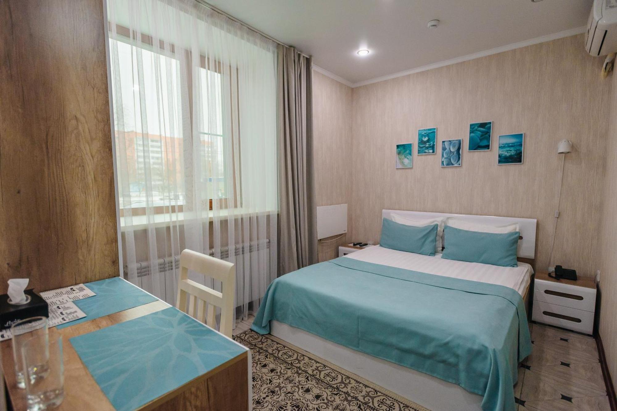 Altyn Adam Hotel Петропавловск Екстериор снимка